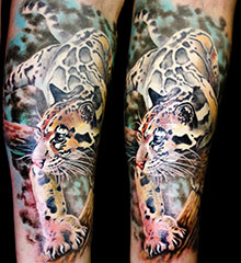 татуировка дымчатый леопард реализм